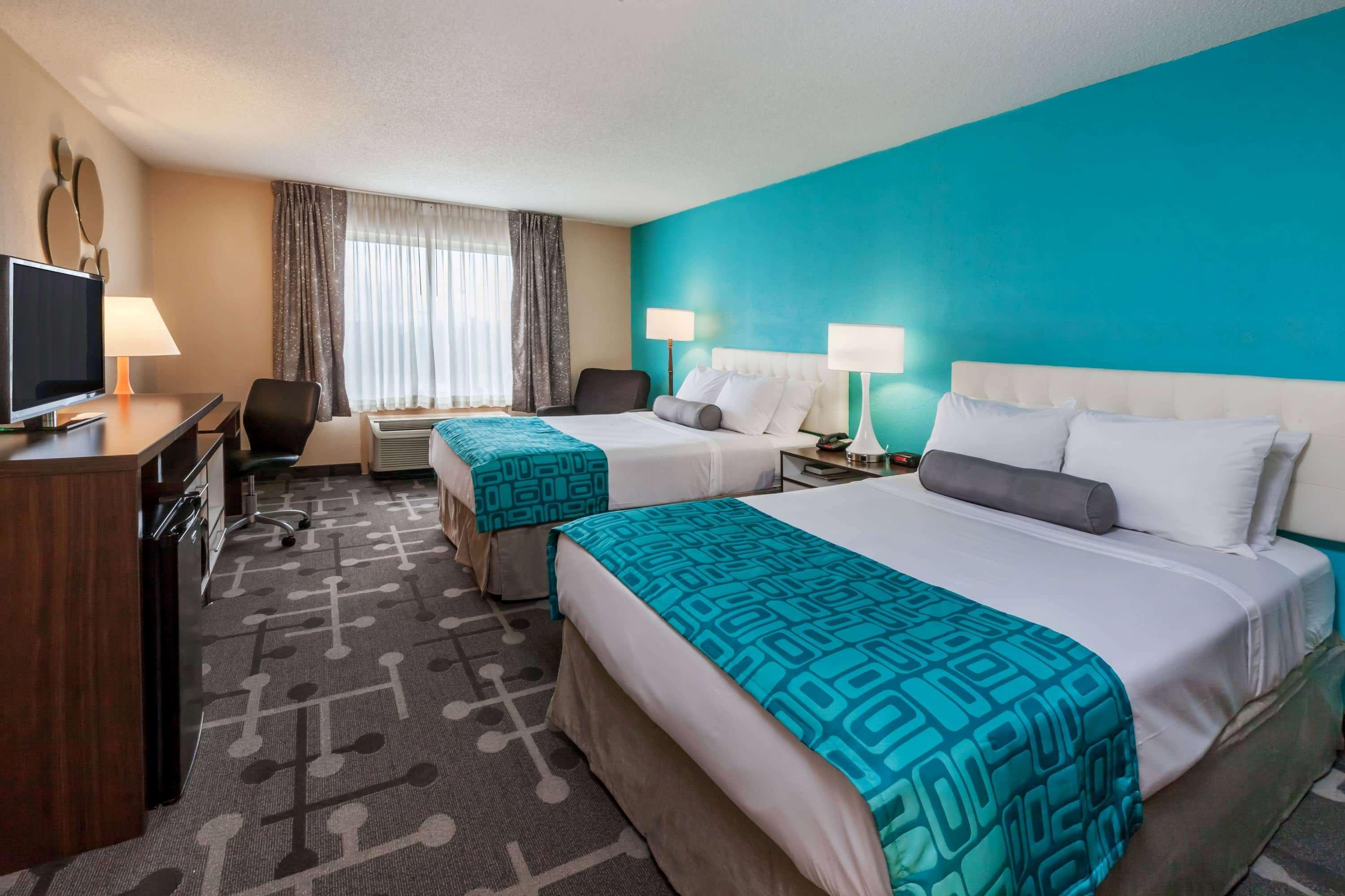 Howard Johnson By Wyndham Romulus Detroit Metro Airport Extérieur photo