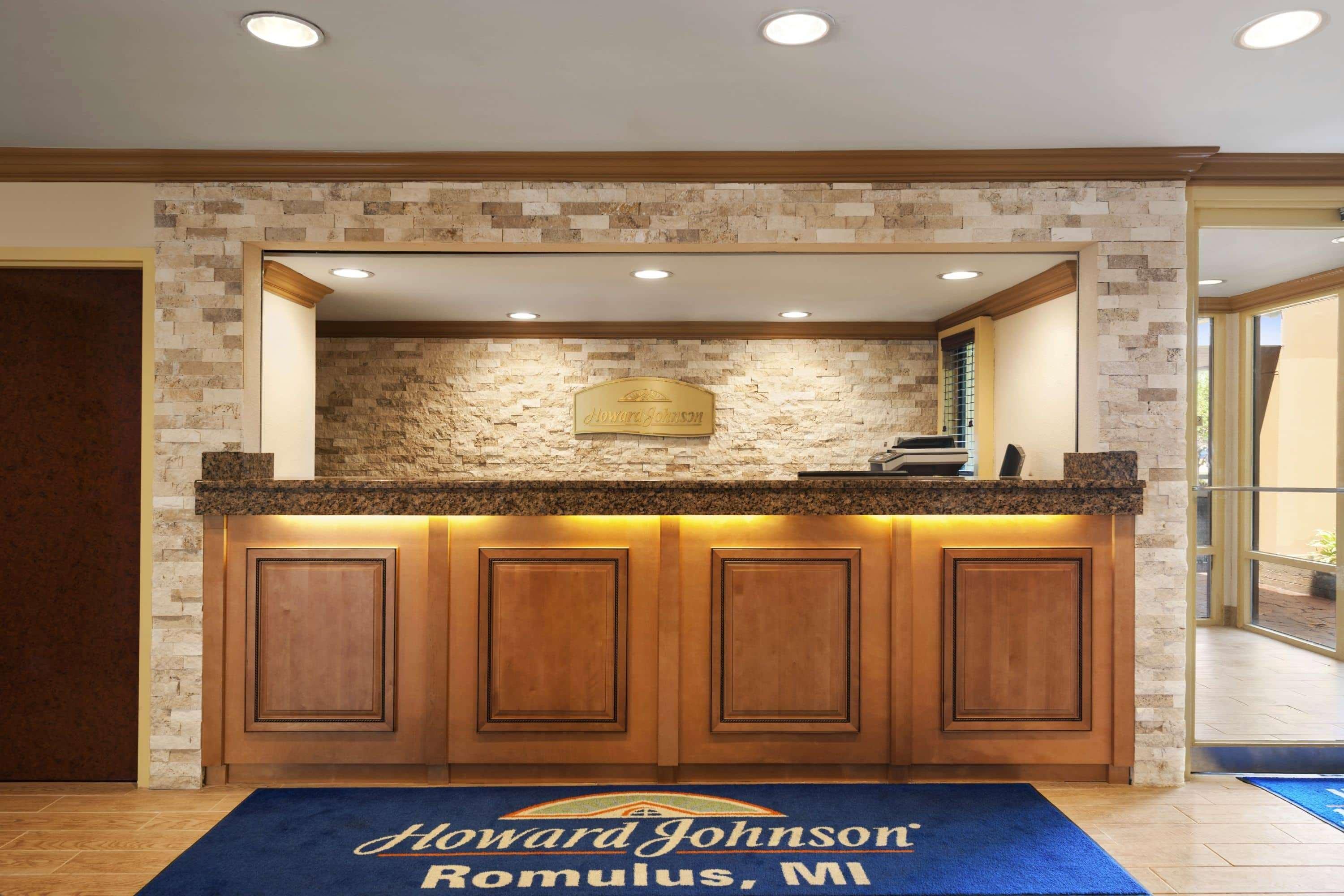 Howard Johnson By Wyndham Romulus Detroit Metro Airport Extérieur photo