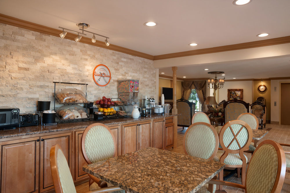 Howard Johnson By Wyndham Romulus Detroit Metro Airport Extérieur photo